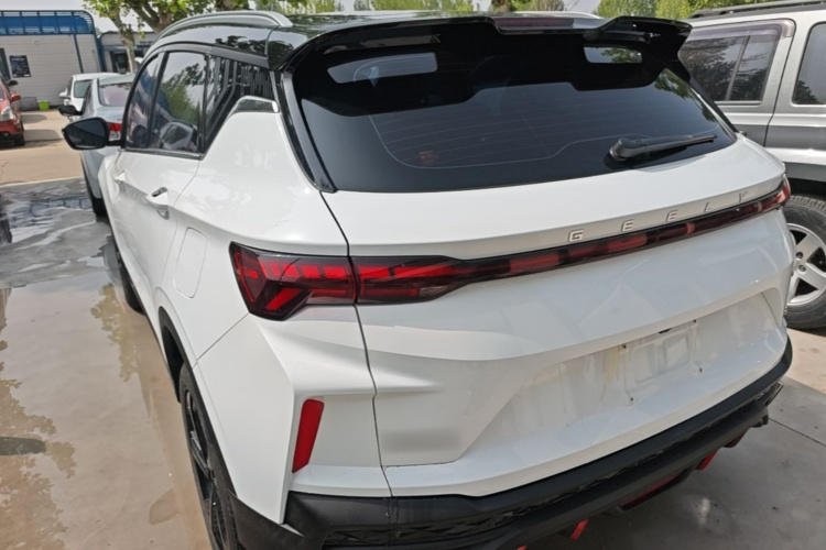 GEELY Coolray 2022 immagine di auto #5