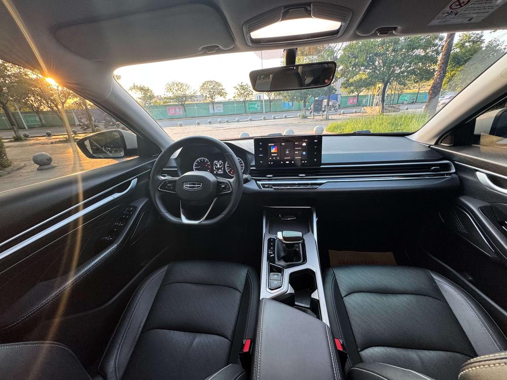 GEELY Emgrand 2023 #7 GEELY Emgrand 2023 car image #7