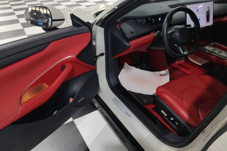 MI SU7 2025 immagine di auto #16