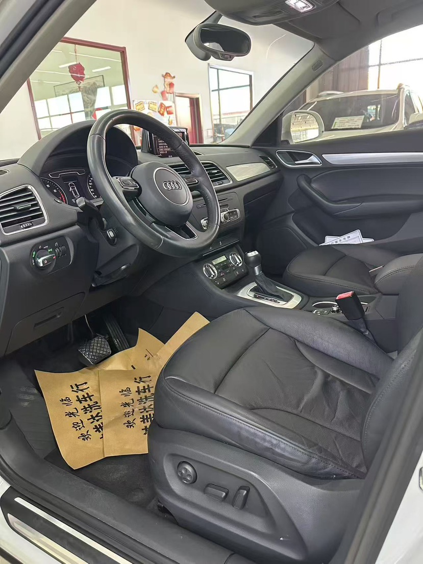 Audi Q3 2014 imagem de carro #5