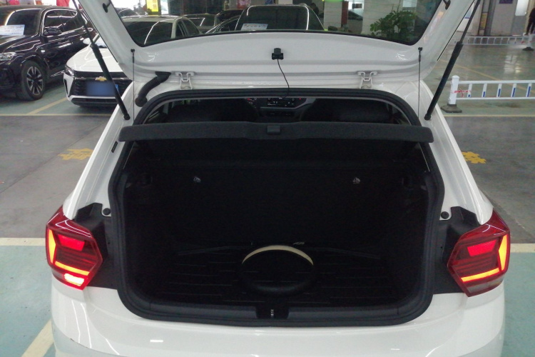 Volkswagen Polo 2020 صورة سيارة #21