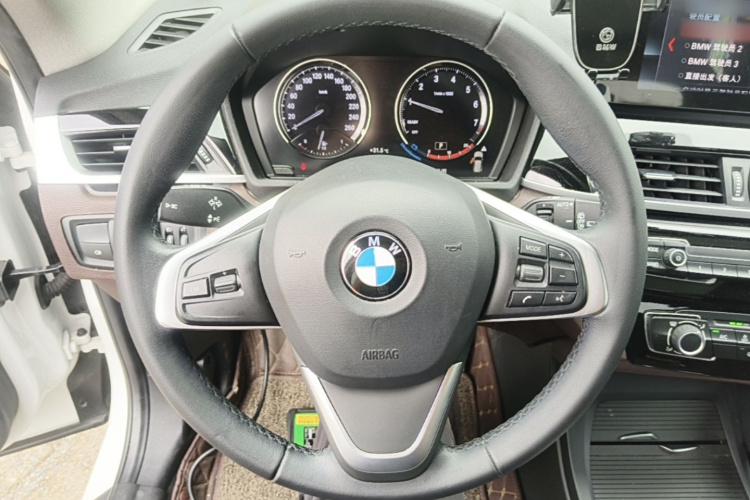 BMW X1 2021 car image #11