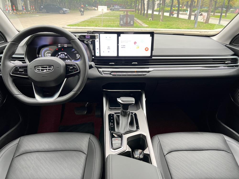 GEELY Emgrand 2023 #10 GEELY Emgrand 2023 car image #10