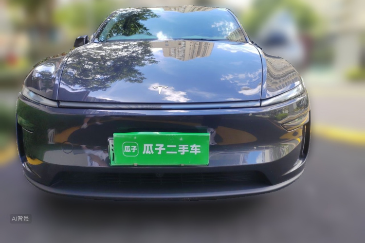 Tesla Model Y 2025 car image #3