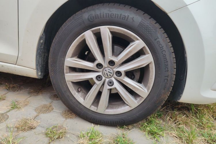 Volkswagen Santana 2017 car image #9