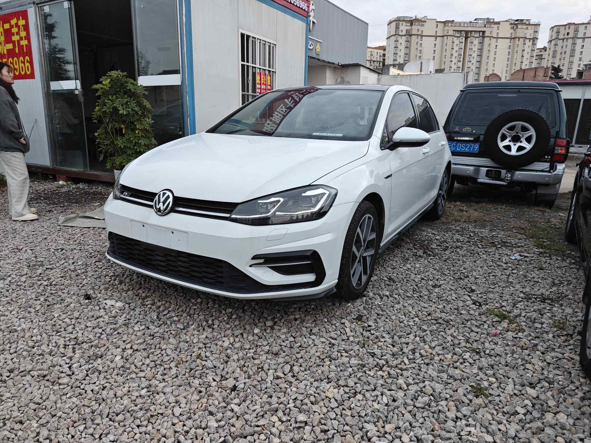 2018 2018 car image