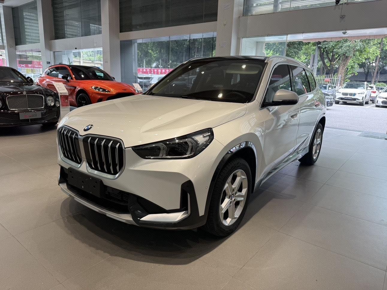BMW X1 2023 car image 