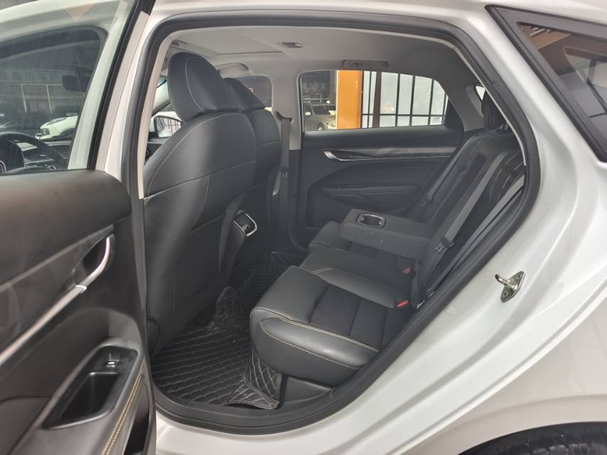 GEELY Binray 2020 imagem de carro #5