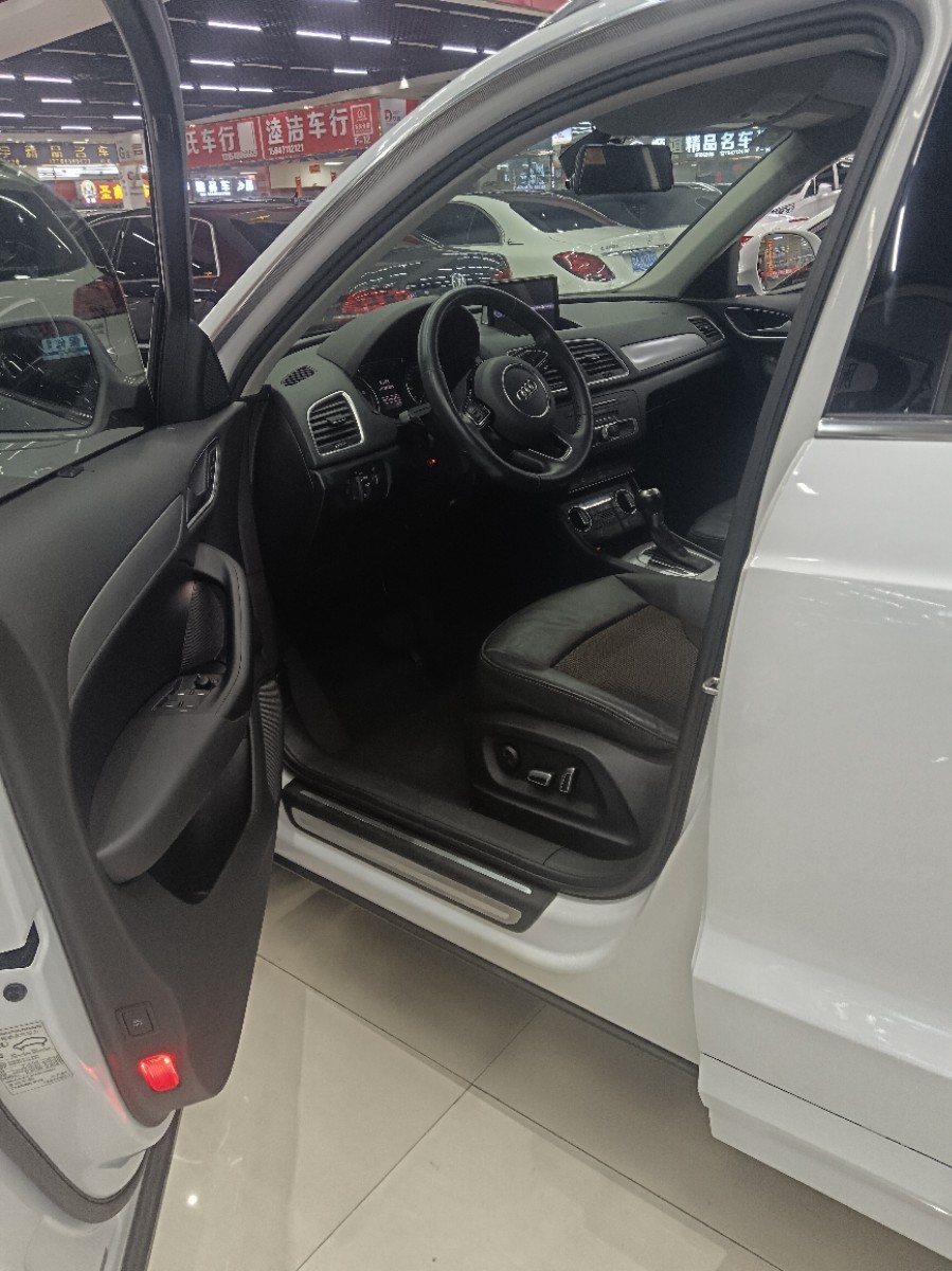 Audi Q3 2018 #5 Audi Q3 2018 car image #5