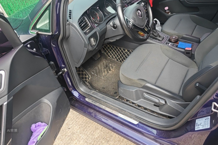Volkswagen Golf 2018 car image #18