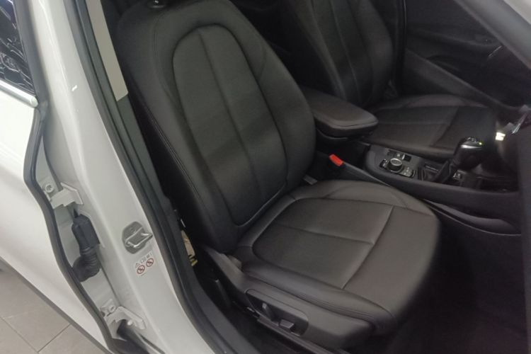 BMW X1 2018 #24 BMW X1 2018 car image #24