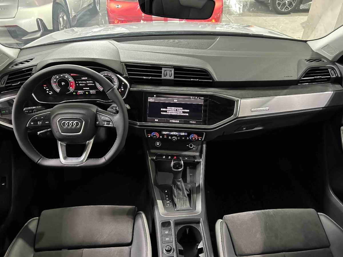 Audi Q3 2022 #2 Audi Q3 2022 car image #2