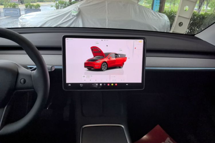 Tesla Model Y 2025 #13 Tesla Model Y 2025 car image #13