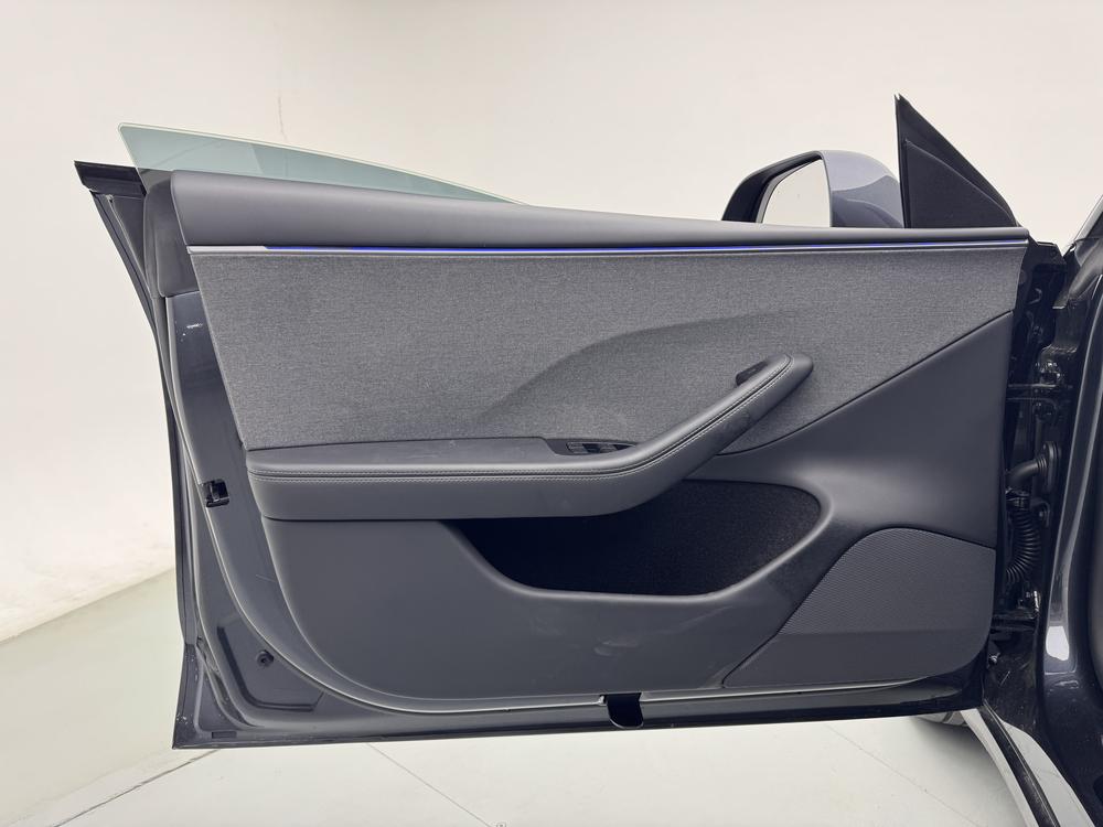 Tesla Model 3 2025 #25 Tesla Model 3 2025 car image #25