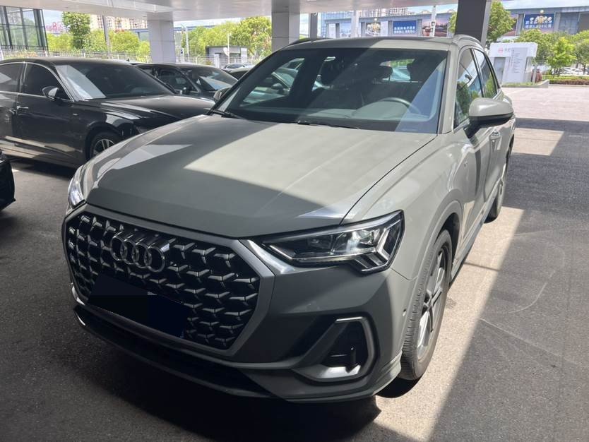 Audi Q3 2024 Audi Q3 2024 car image