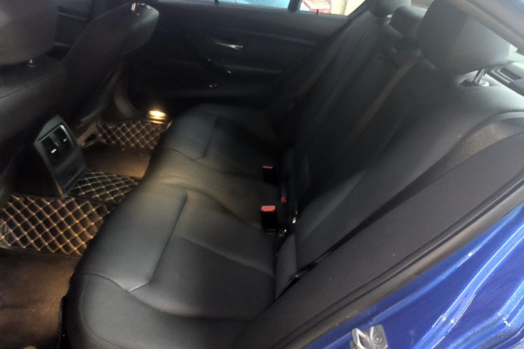 BMW 3 Series 2017 #17 BMW 3 Series 2017 car image #17