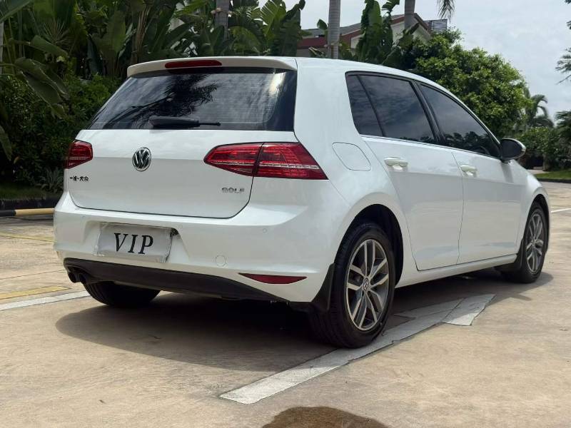 Volkswagen Golf 2016 car image #6