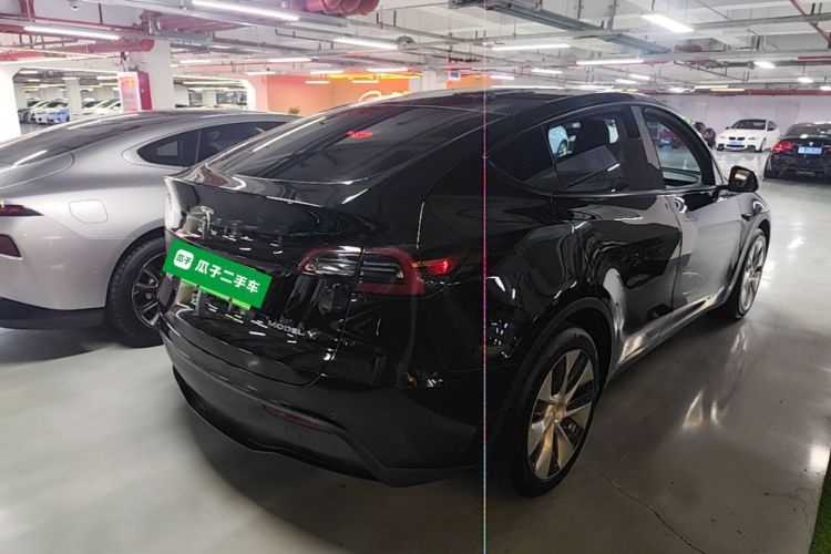 Tesla Model Y 2022 immagine di auto #5