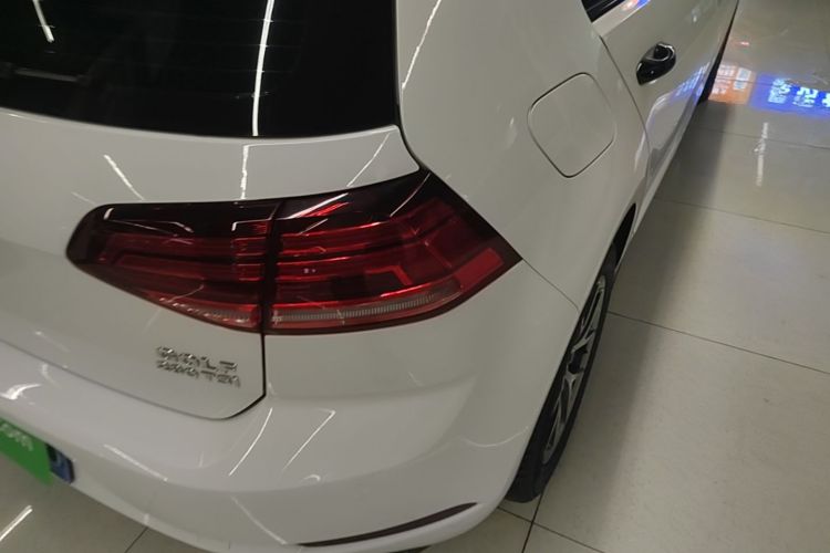 Volkswagen Golf 2019 #8 Volkswagen Golf 2019 car image #8
