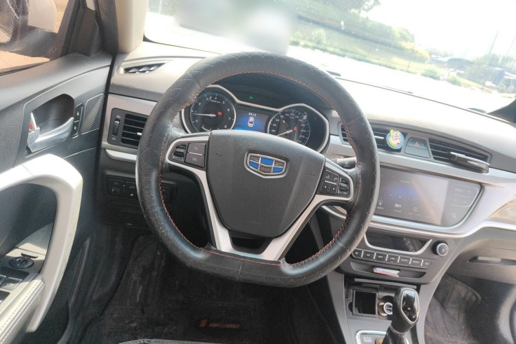 GEELY Emgrand 2017 car image #15