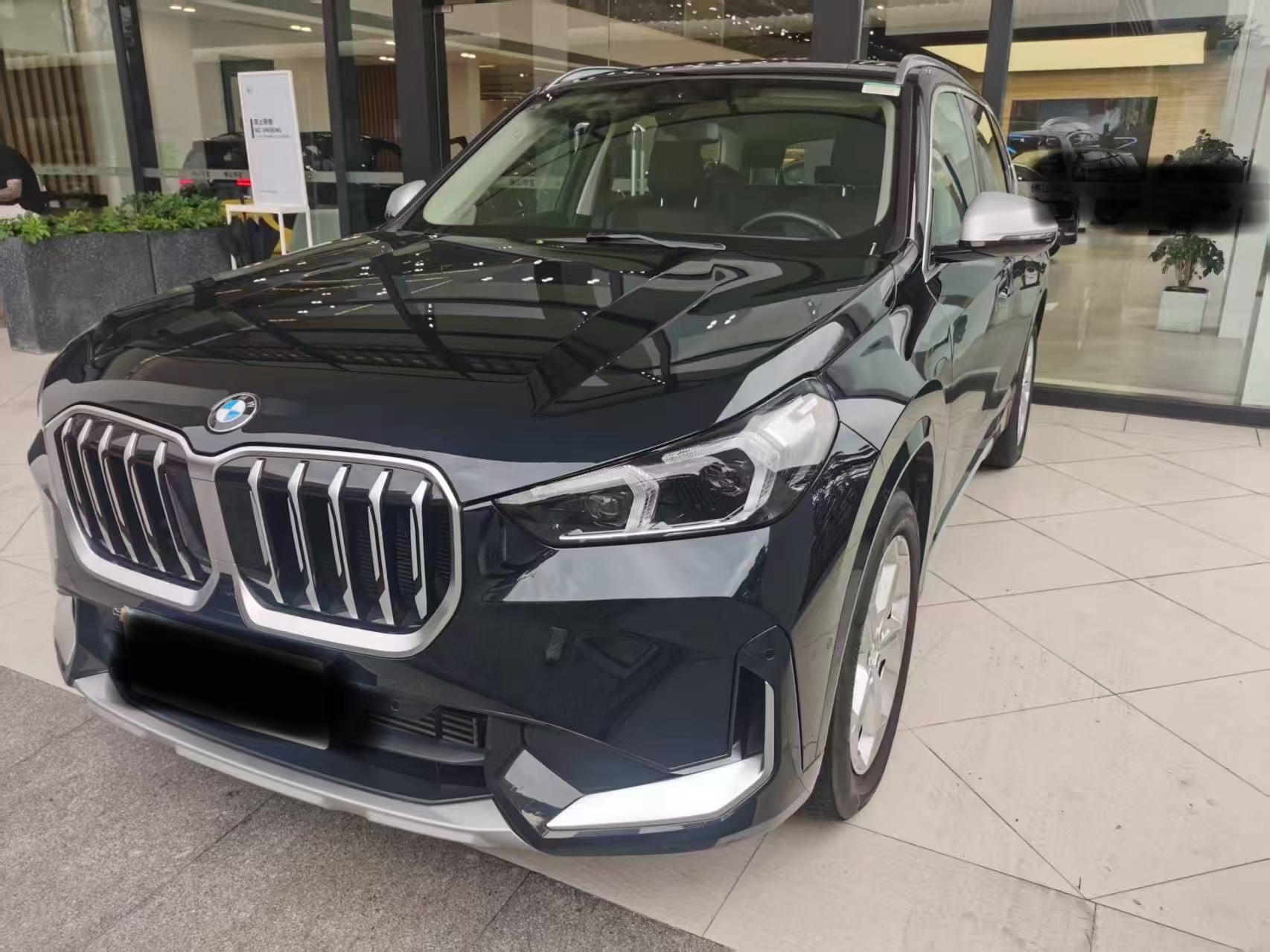 BMW X1 2024 BMW X1 2024 car image