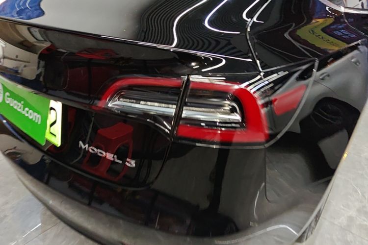 Tesla Model 3 2020 car image #8