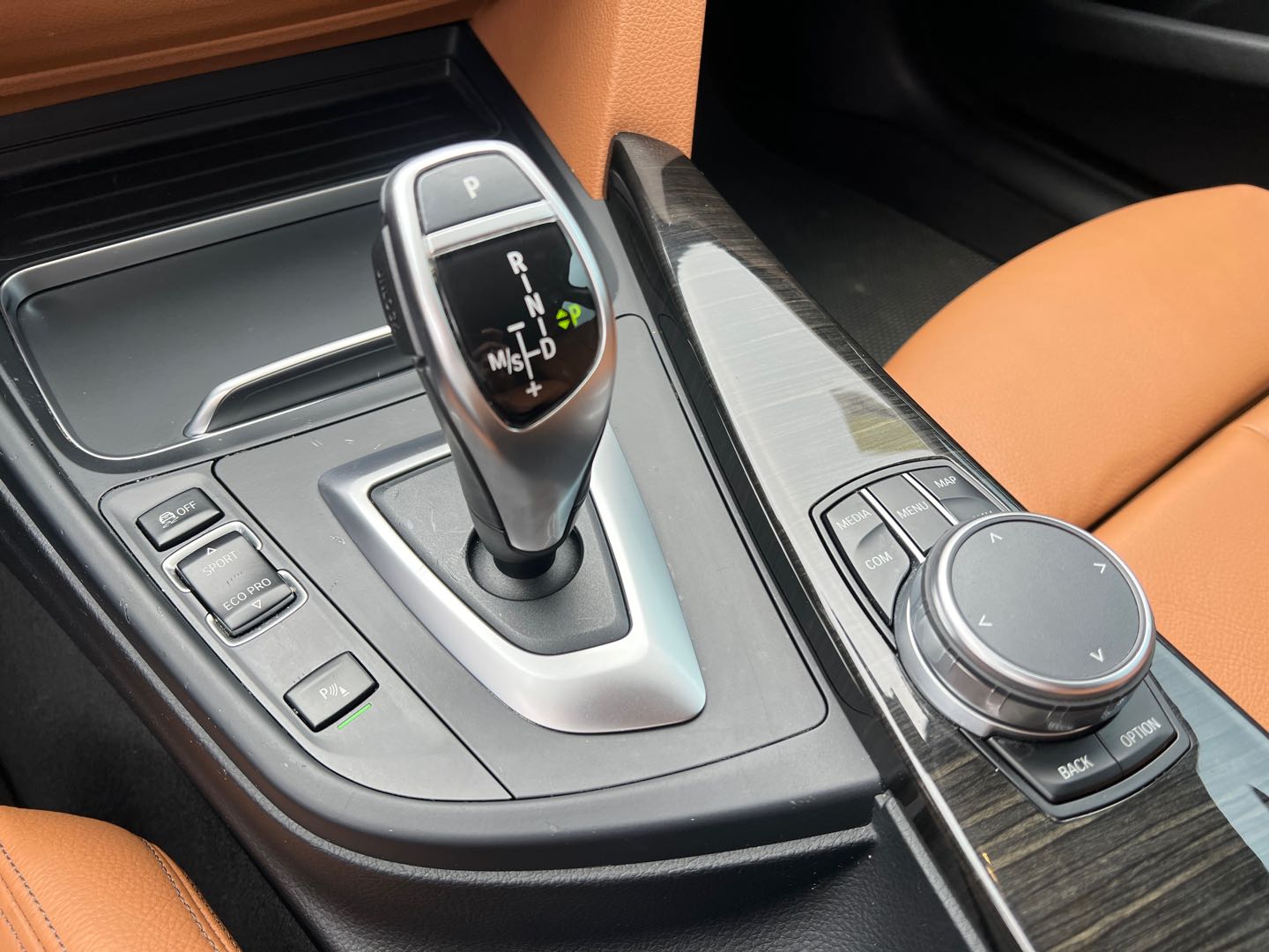 BMW 3 Series GT 2019 #11 BMW 3 Series GT 2019 car image #11
