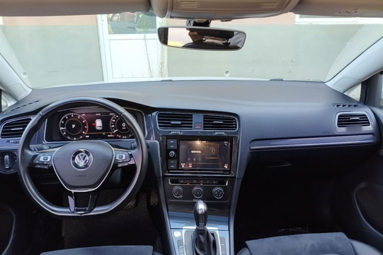 Volkswagen Golf 2019 #11 Volkswagen Golf 2019 car image #11