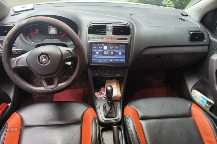 Volkswagen Polo 2018 car image #11