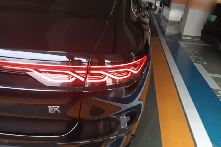 BYD Han 2023 car image #8