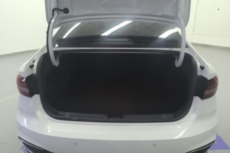 Volkswagen Lavida 2022 car image #17