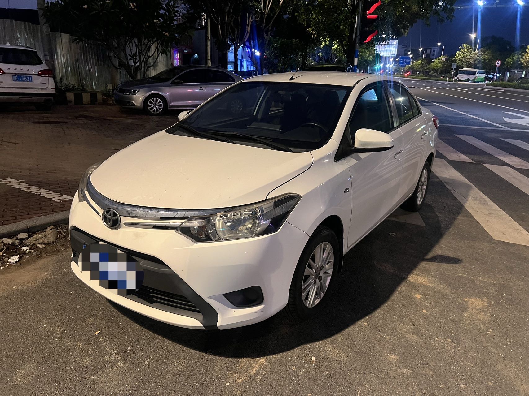 Toyota Vios 2015 immagine di auto 