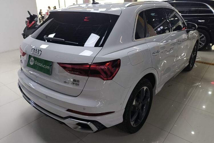 Audi Q3 2024 car image #7