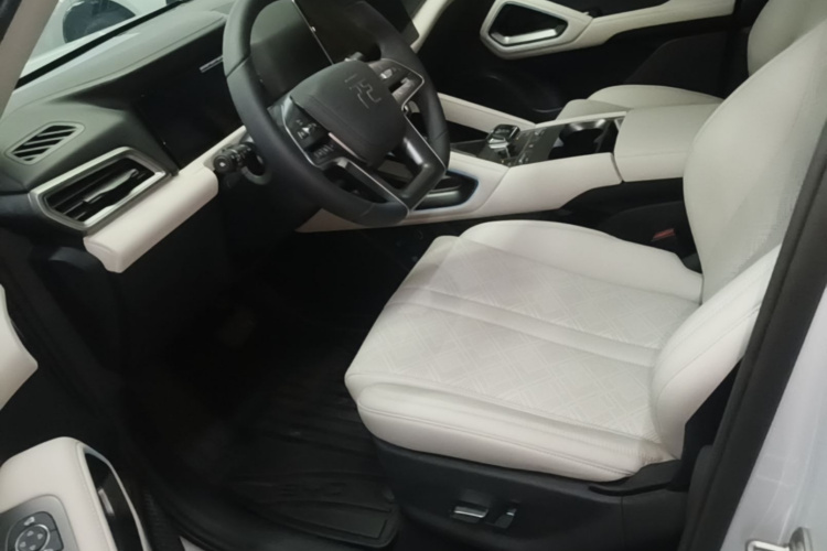 BYD YuanUP 2024 #15 BYD YuanUP 2024 car image #15