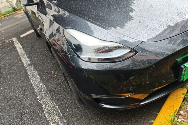 Tesla Model Y 2024 #8 Tesla Model Y 2024 car image #8