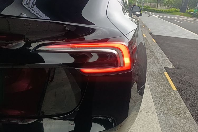 Tesla Model 3 2024 #8 Tesla Model 3 2024 car image #8