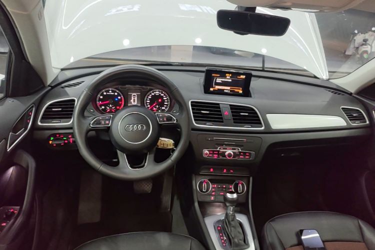 Audi Q3 2017 #11 Audi Q3 2017 car image #11