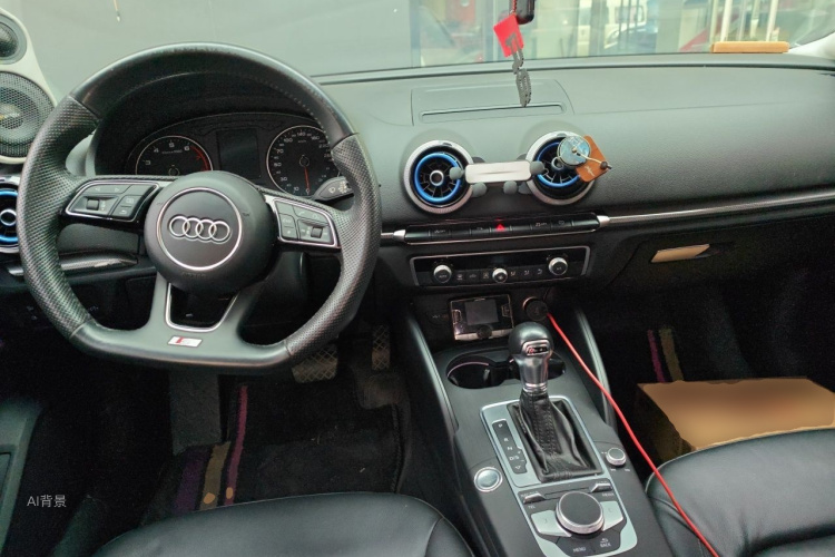 Audi A3 2018 car image #11