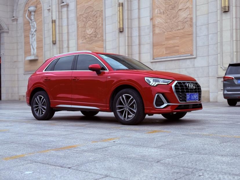 Audi Q3 2021 #2 Audi Q3 2021 car image #2