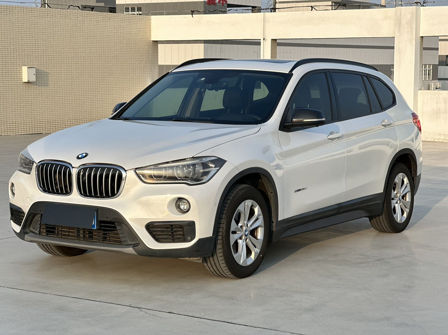 2016 2016 car image