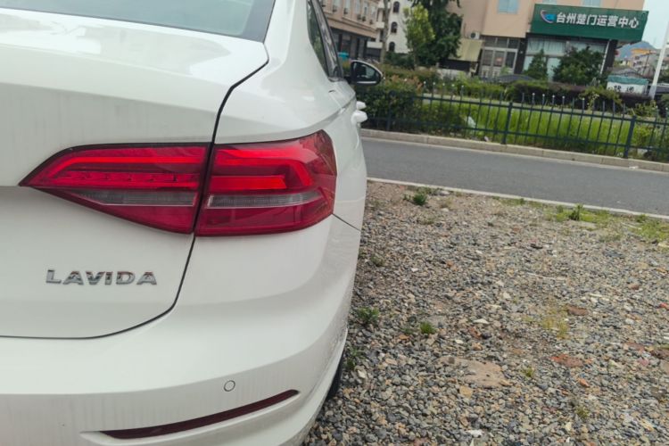Volkswagen Lavida 2018 #8 Volkswagen Lavida 2018 car image #8