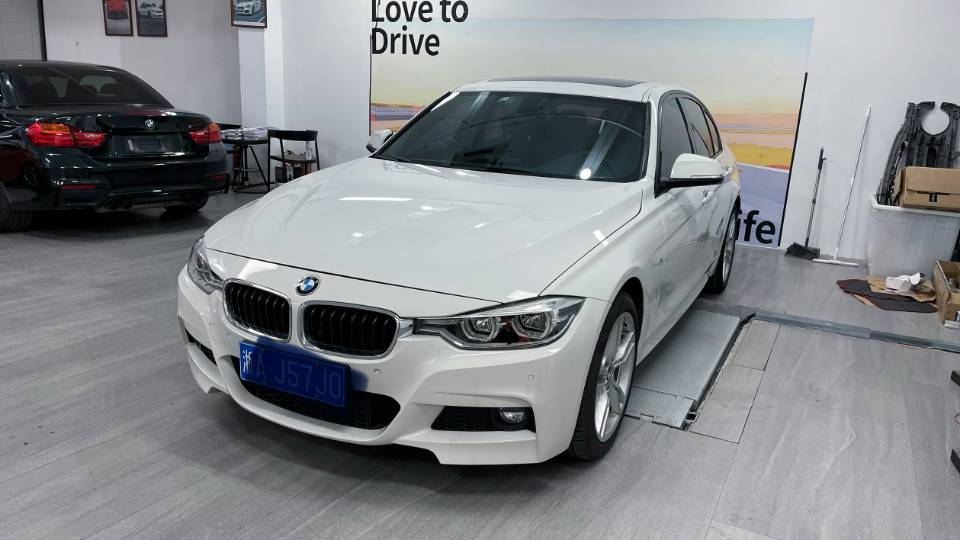 BMW 3 Series 2017 BMW 3 Series 2017 car image