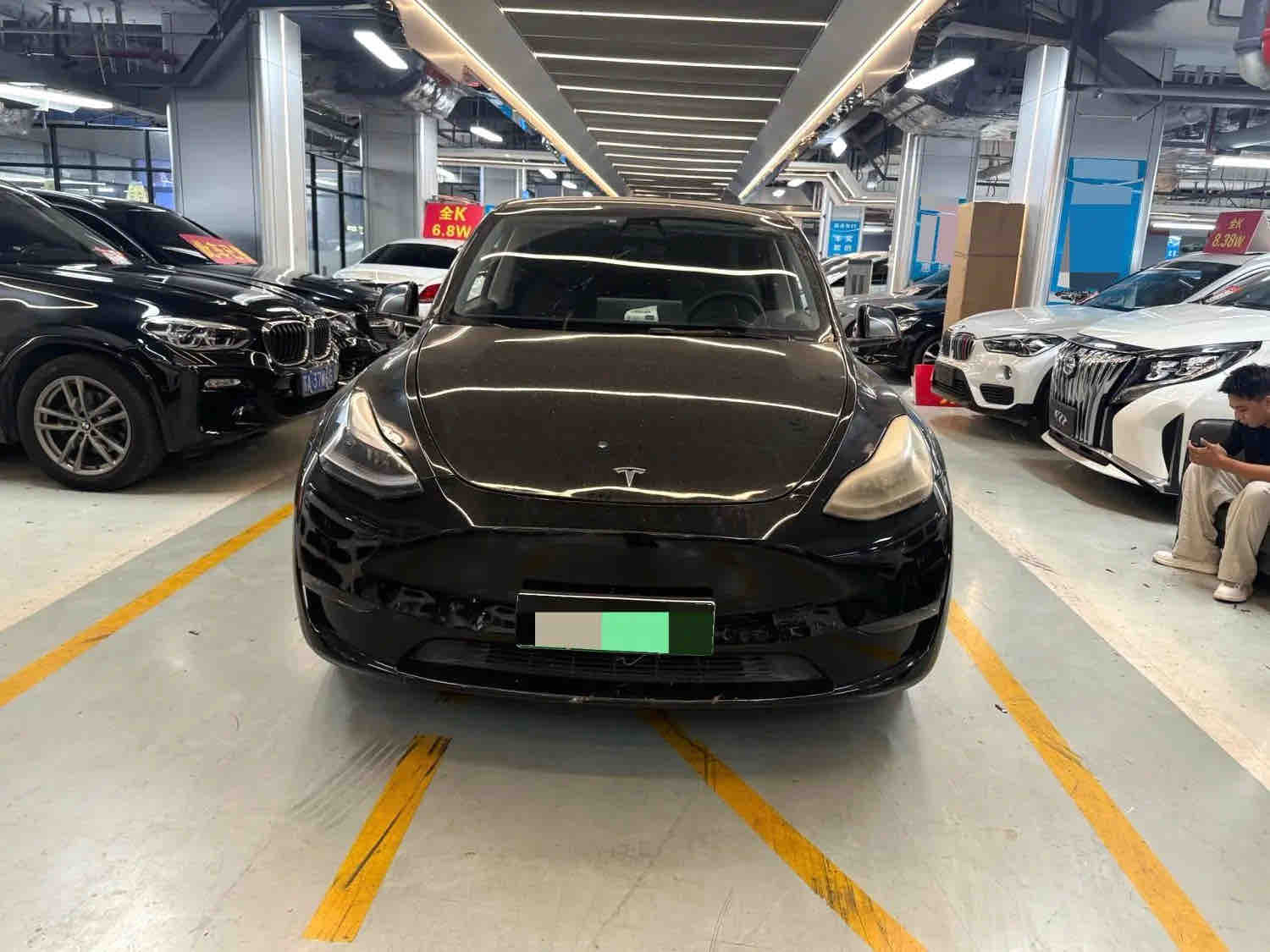 Tesla Model Y 2023 #2 Tesla Model Y 2023 car image #2