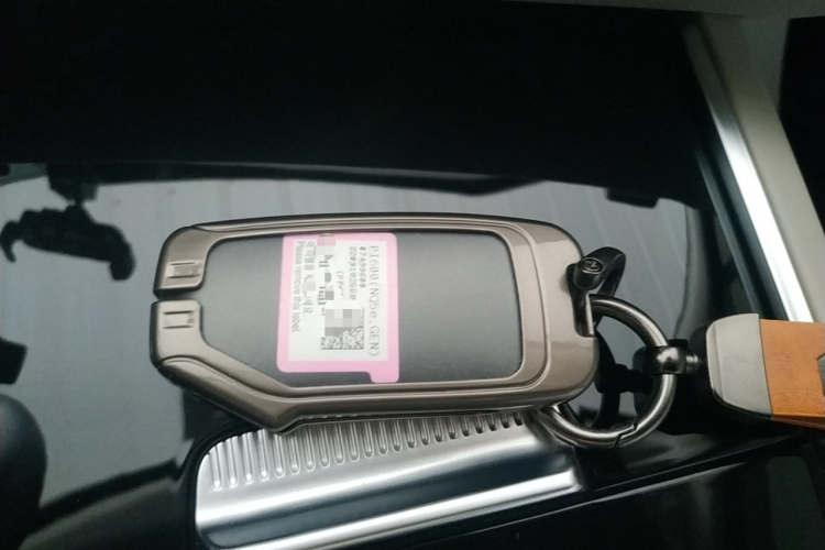 起亚 狮铂拓界 2022 汽车图片 #9