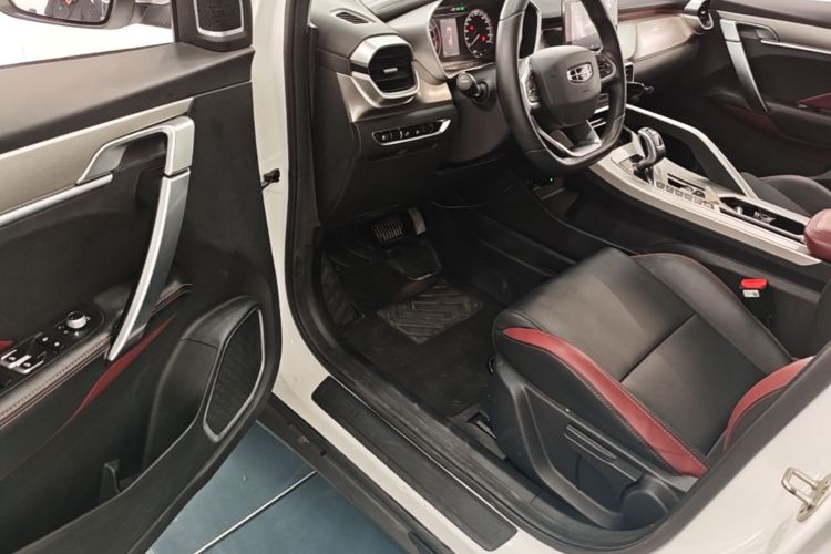 GEELY Coolray 2021 image de voiture #16