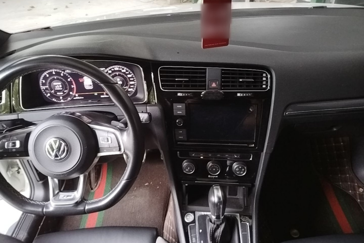 Volkswagen Golf 2019 #10 Volkswagen Golf 2019 car image #10