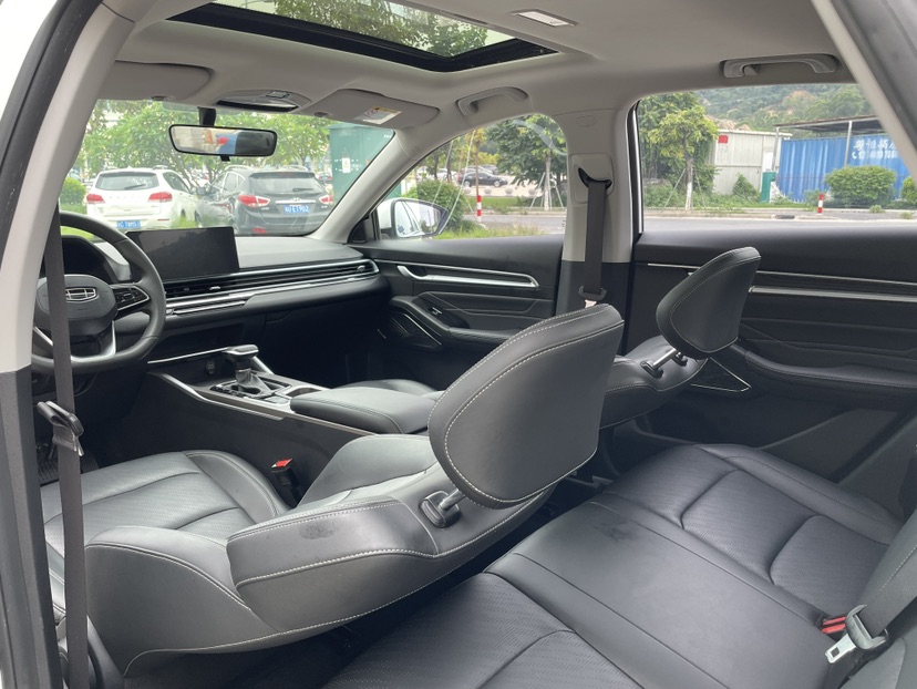 GEELY Emgrand 2022 #5 GEELY Emgrand 2022 car image #5