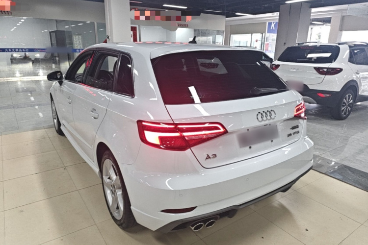 Audi A3 2019 car image #5