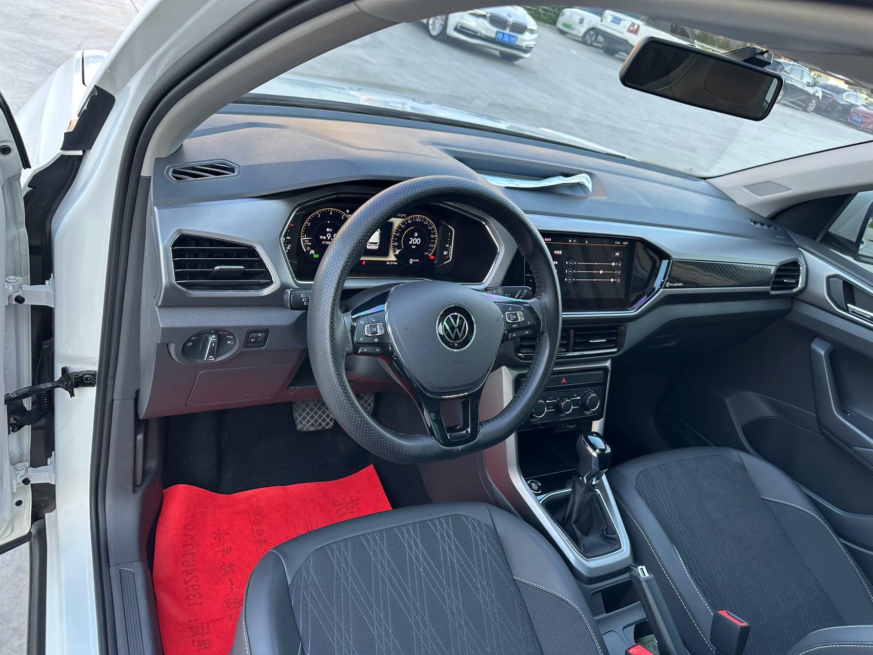 Volkswagen T-Cross 2022 #7 Volkswagen T-Cross 2022 car image #7