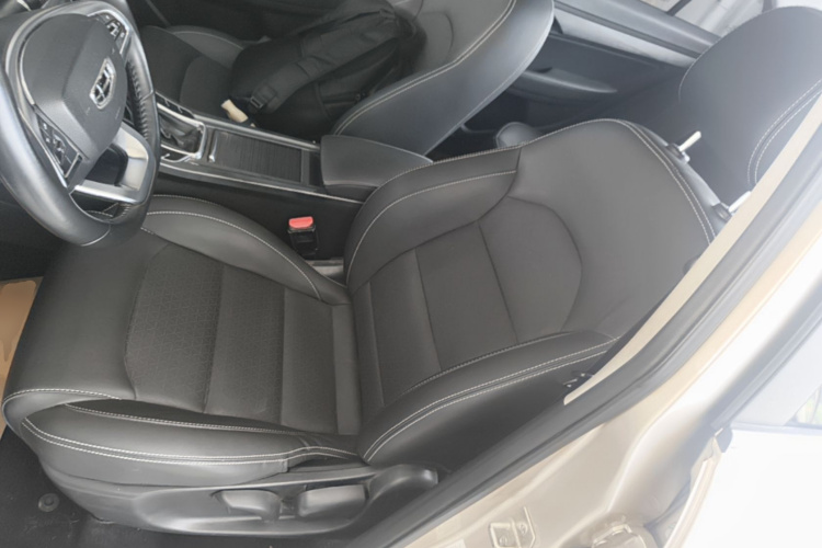 GEELY Emgrand 2021 #15 GEELY Emgrand 2021 car image #15